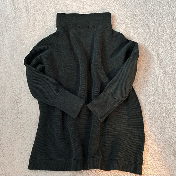 Free People Slouchy Ottoman Size Medium: Aged Pine - Picture 3 of 10